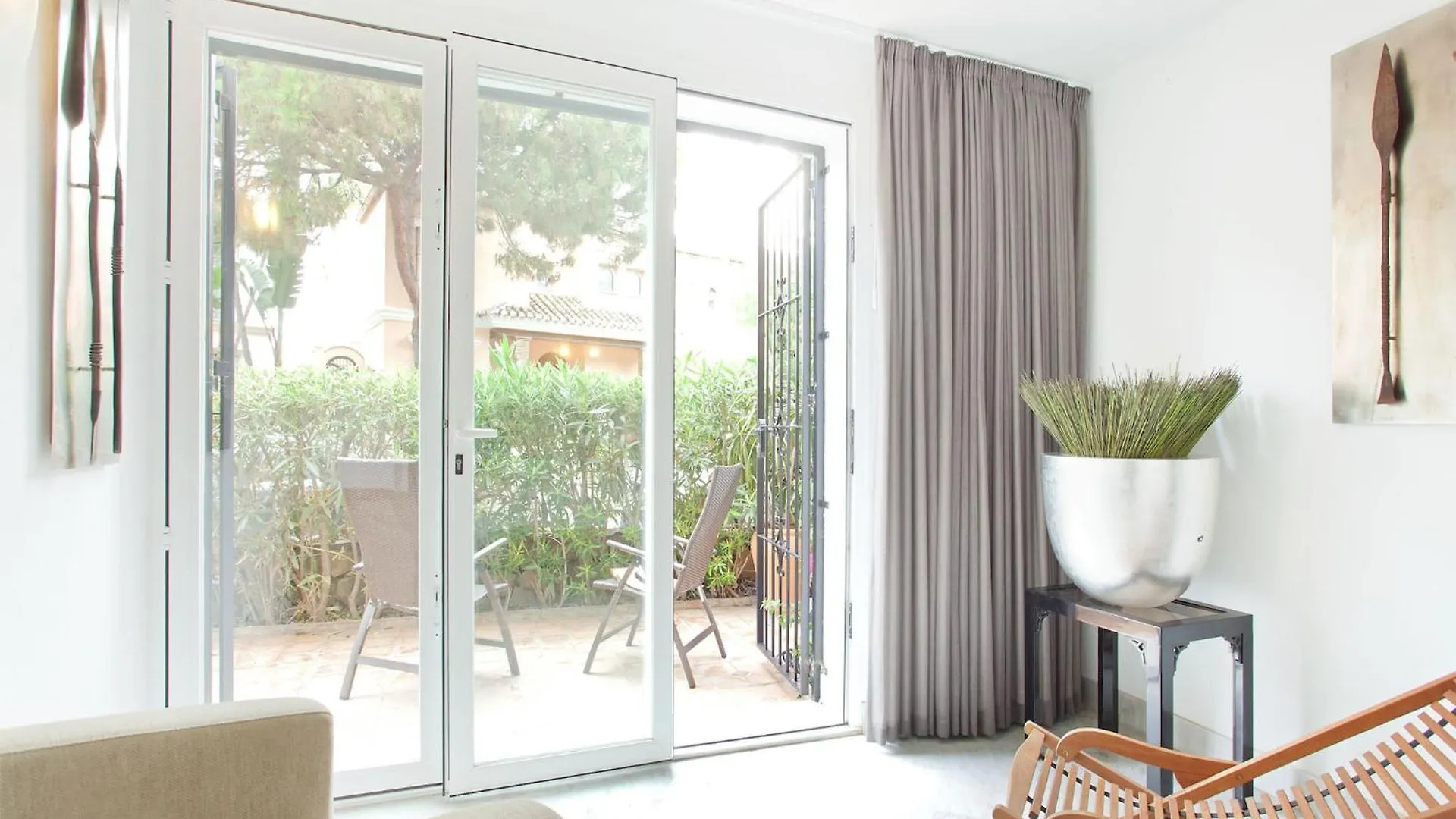 White Pearl Beach Elviria H1 Marbella Apartment