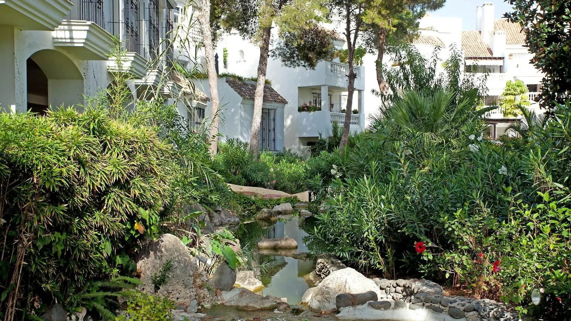White Pearl Beach Elviria H1 Marbella Apartment