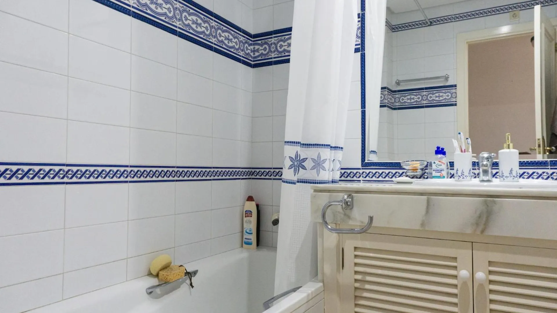 White Pearl Beach Elviria H1 Marbella Apartment